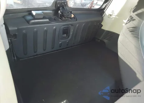 2016 Smart Fortwo Passion из США, поврежденный, VIN WMEFJ5DA8GK076797